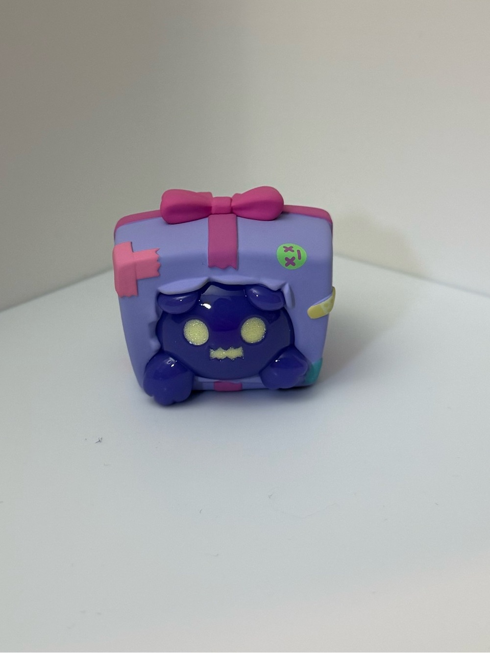 【Authentic】ShinWoo Baddy Bear Town Series - Love Fugitive Figure